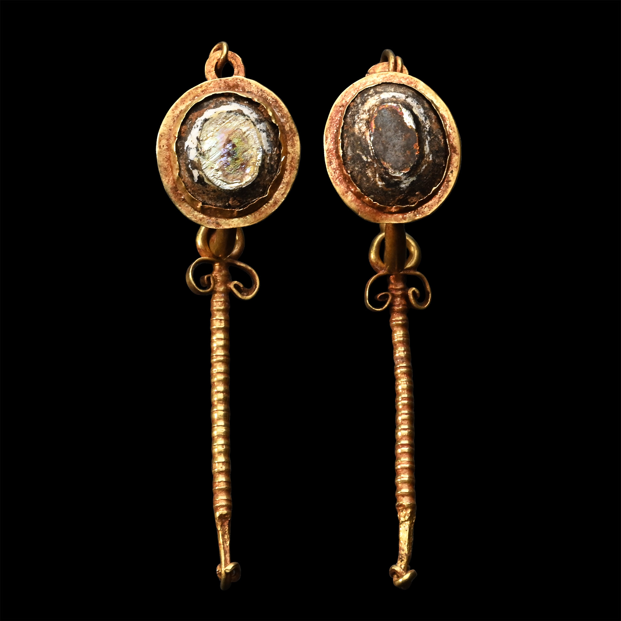 Roman Gold Earring Pair