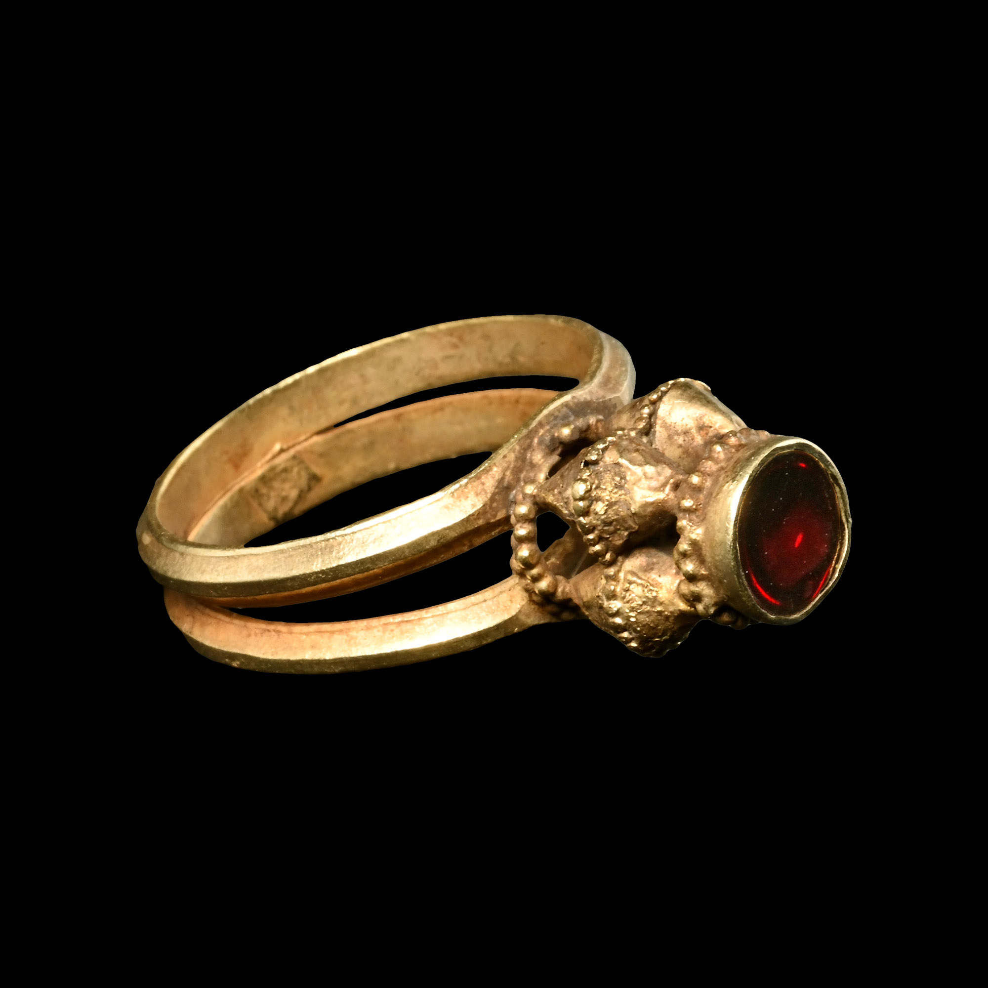 Byzantine Electrum Architectural Ring with Flat Bed Garnet