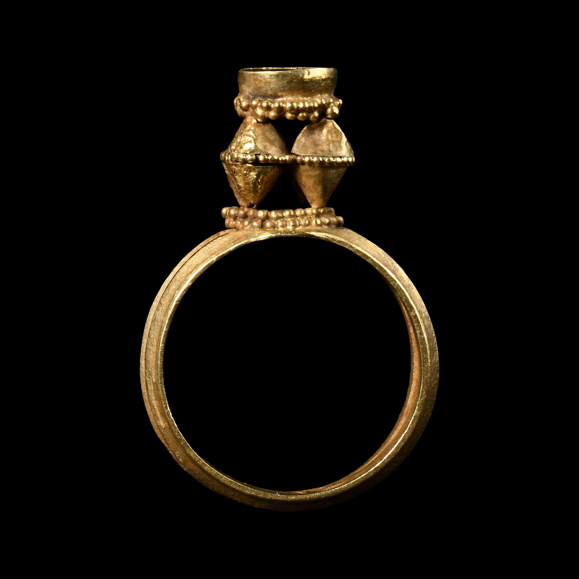 Byzantine Electrum Architectural Ring with Flat Bed Garnet