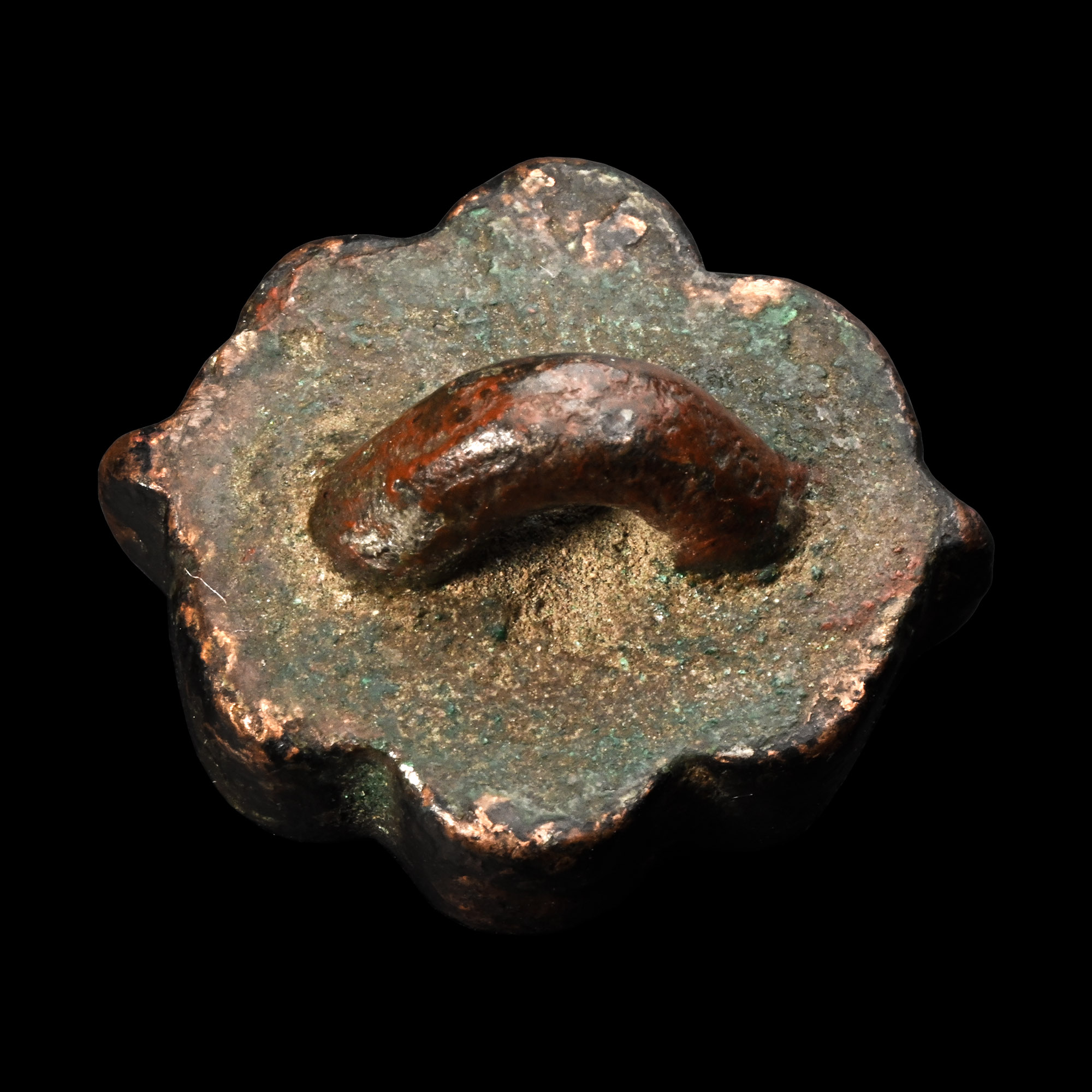 Sasanian Bronze Stamp Seal with King and Pahlavi Inscription