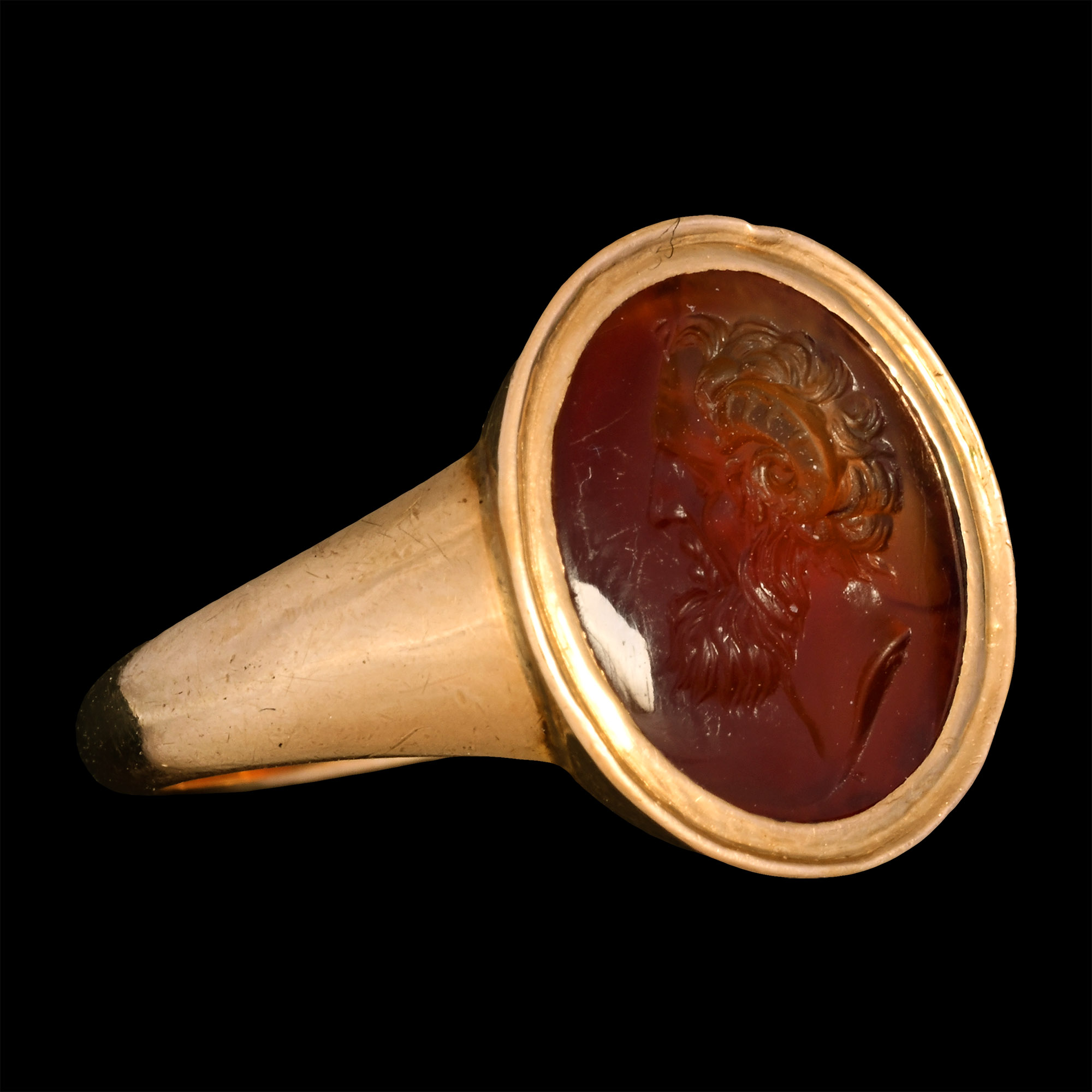 Post Medival Gold Ring with a Carnelian Intaglio of Jupiter Ammon