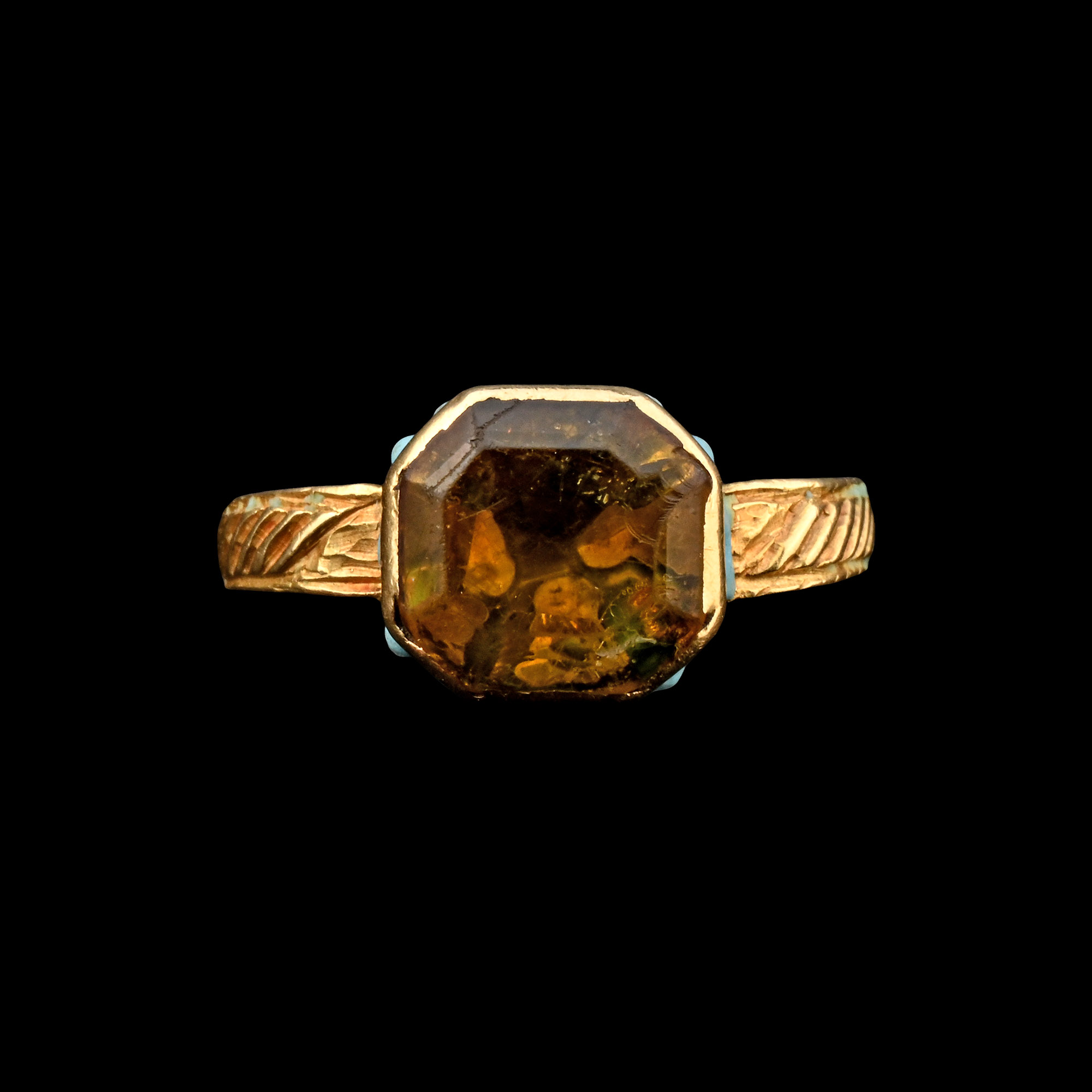 Stuart Period Gold and Enamel Ring with Citrine-Coloured Table-Cut Paste
