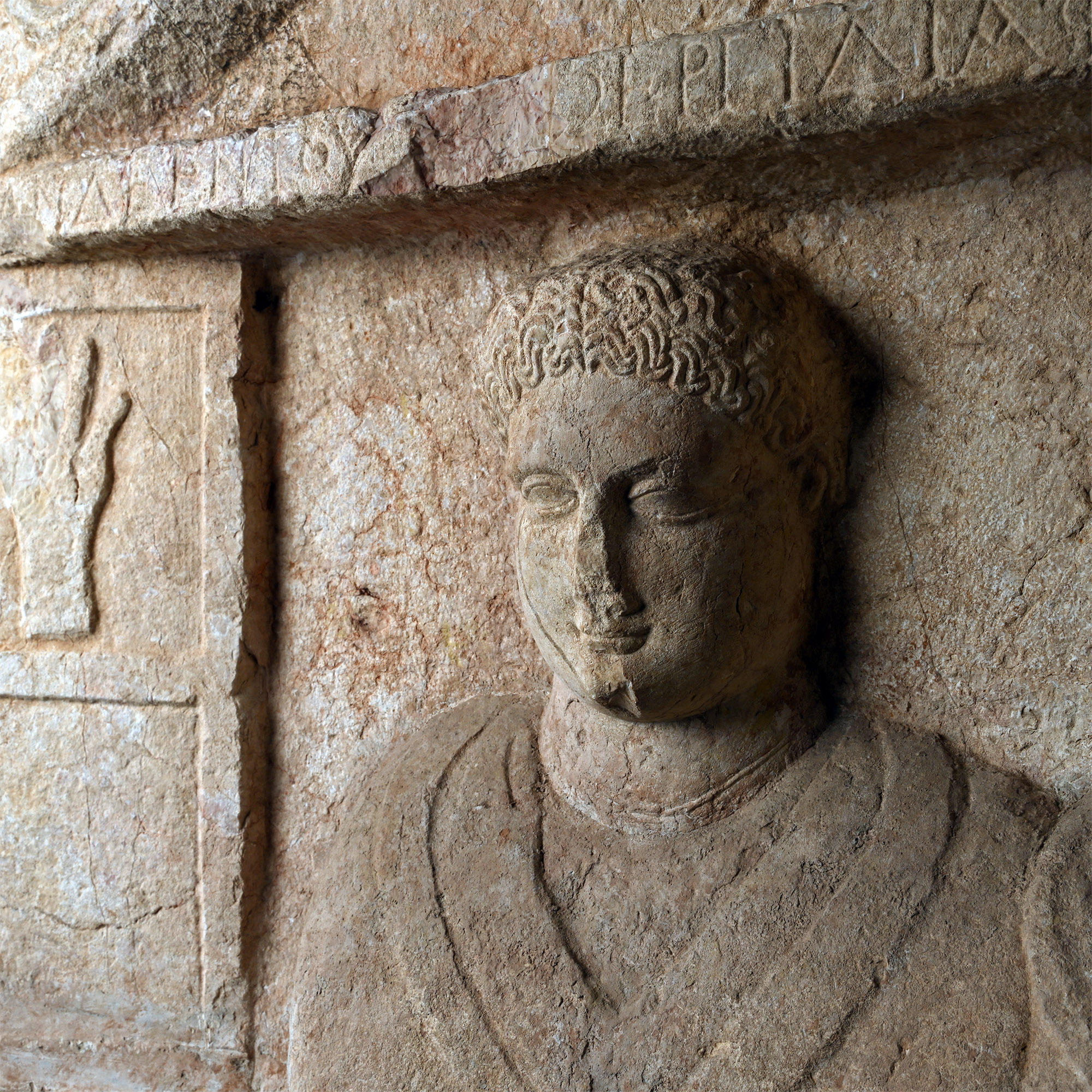 Monumental Roman Marble Funerary Stele to Senator Apellinarius and Kallisti