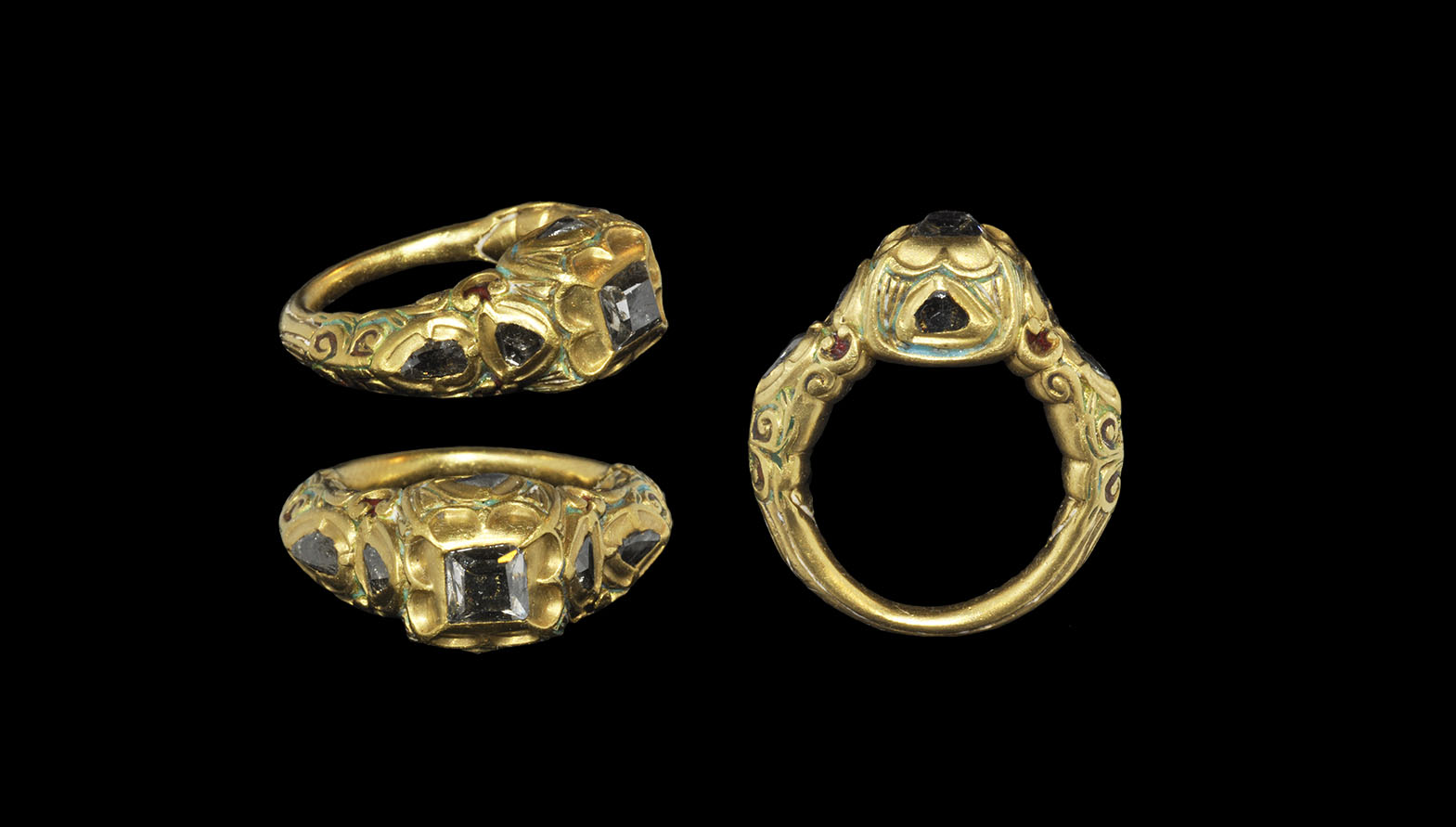 Post Medieval Gold and Diamond Finger Ring