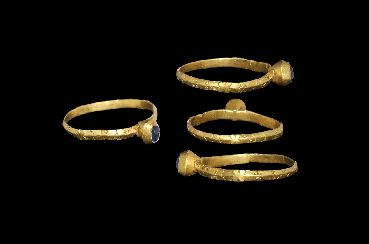 Medieval Gold 'Love conquers all: I am here in place of a lover' Posy Ring