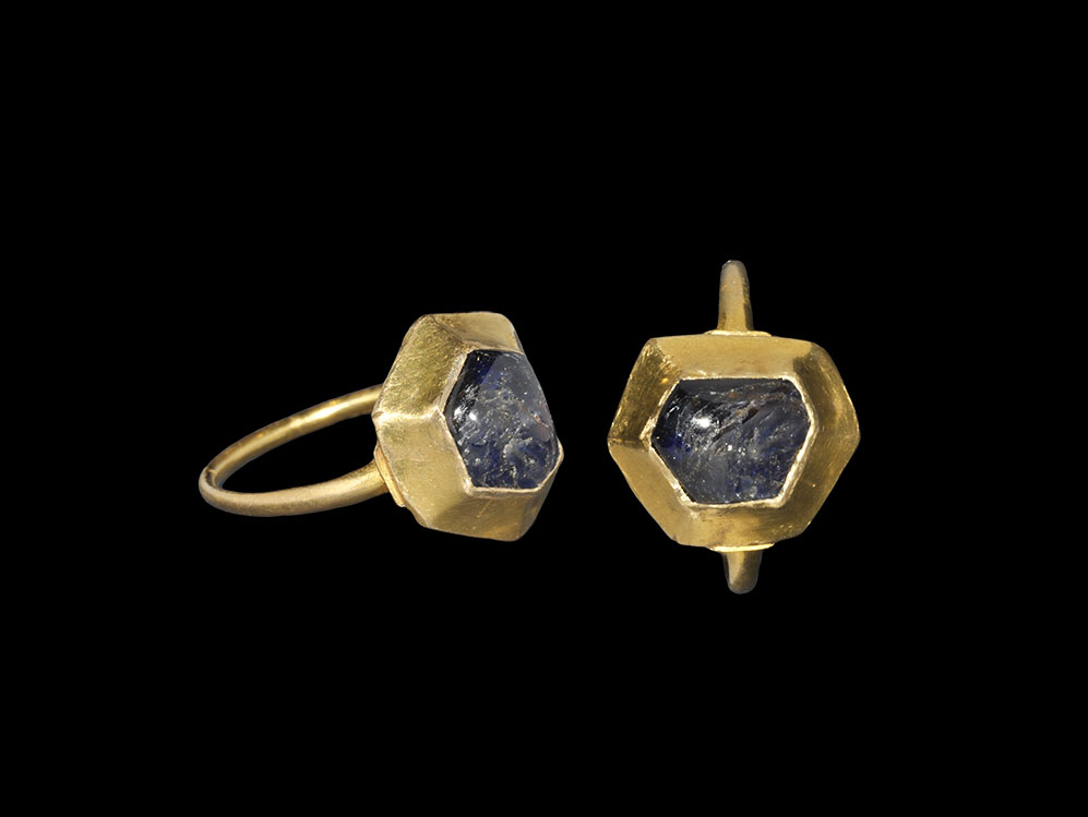 Medieval Large Gold Ring with Sapphire Cabochon
