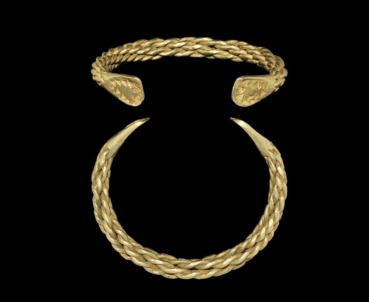 Viking Gold Plaited Bracelet with Ornamented Terminals