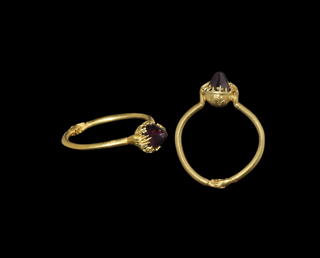 Medieval Clasped-Hands Ring with Clasped Amethyst