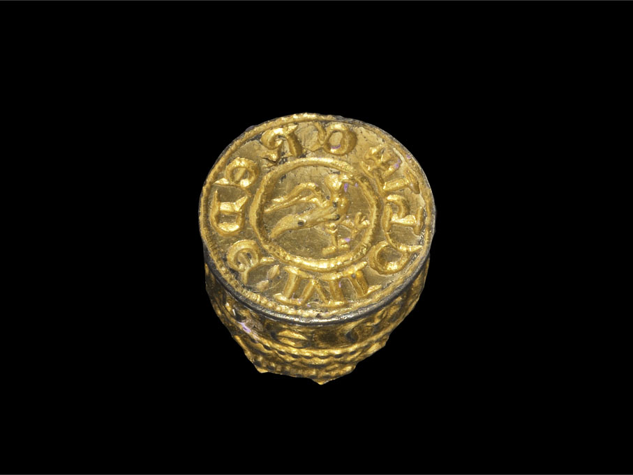Medieval Silver-Gilt 'Believe Me' Privi Seal Matrix