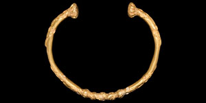 Iron Age Celtic Gold Bracelet with Zoomorphic Ornament