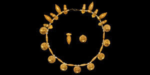 Hellenistic Gold Necklace with Lions