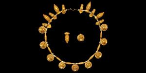 Greek Hellenistic Gold Necklace with Lions