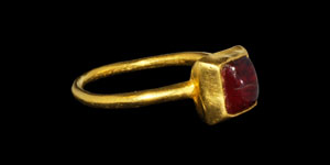 Medieval Gold Cabochon Garnet Ring
