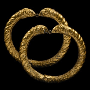 Achaemenid Gold Bracelet Pair with Rams Heads