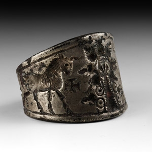 Early Assyrian Ring with Two Heraldic Bulls Next to the Tree of Life