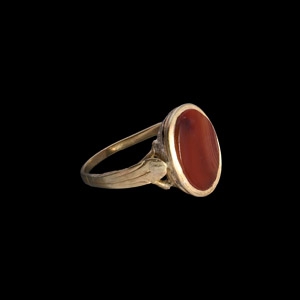 Early Georgian Gold Ring with Gemstone