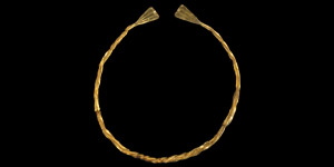 Gold Torc with Spatulate Finials