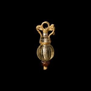 Hellenistic Gold pendant with Supporting Dolphins