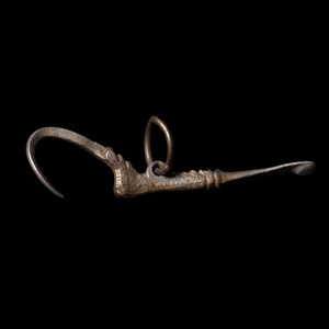 Tudor Silver Cosmetic Tool