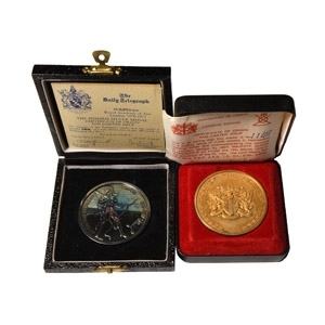 British Commemorative Medals - London Bridge Silver-Gilt and Pompeii Exhibition Silver Medal Group [2]