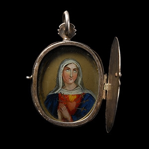 Post Medieval Papal Silver Reliquary Pendant with Portrait
