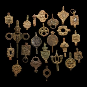 Post Medieval Watch Key Group