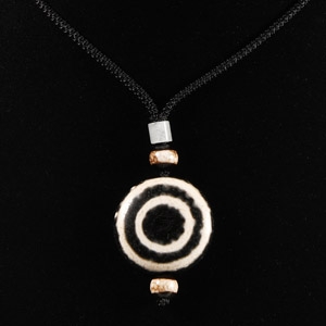 Chinese Giant Eye Agate Bead Necklace
