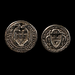 English Medieval Heraldic Silver Chessman Type Seal Matrix Chained Pair with the Arms of Beaubois and Estcourt