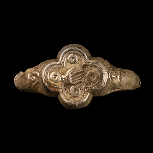 Medieval Thames Pewter Ring with Hand on Quatrefoil Bezel with Annulets