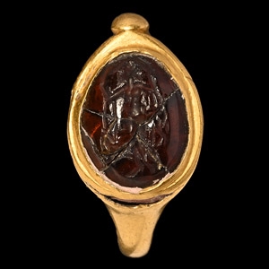 Sassanian Gold Ring with Garnet Intaglio