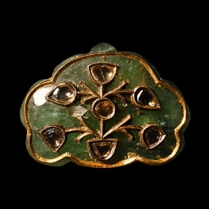 Indian Mughal Carved Emerald with Gold and Diamonds
