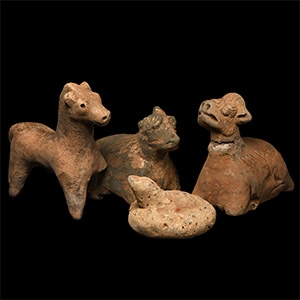 Chinese Han Ceramic Animal Figure Group
