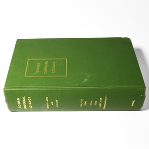 Numismatic Books - Roman Imperial Coinage VIII - Family of Constantine I