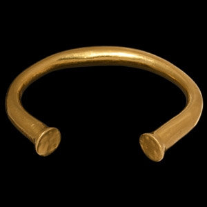 Gold Bracelet with Torc-Shaped Terminals