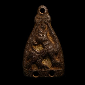 Viking Bronze Apex Stirrup Mount with Howling Beast