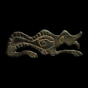 Scythian Bronze crouching Wolf Mount