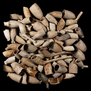 Post Medieval Decorated Pipe Bowl Group