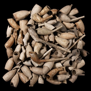 Post Medieval Clay Pipe Bowl Group Including Armorials