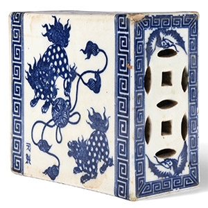 Chinese Glazed Ceramic Blue and White Incense Box