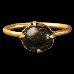 Medieval Gold Ring with Cabochon