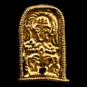 Byzantine Gold Strap End with Facing Figure