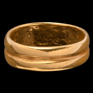 Tudor Gold Double-Banded Love Ring