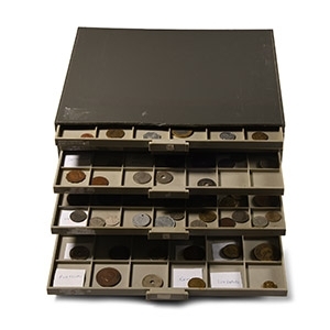 World Coins - Mixed Modern Issues Collection in Trays [348]