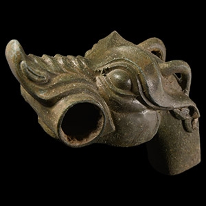 Chinese Han Style Bronze Dragons Head Finial