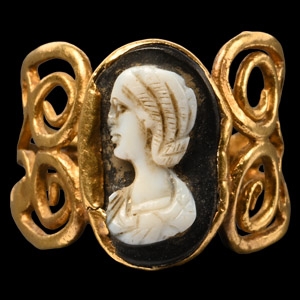 Gold Ring with Portrait Cameo