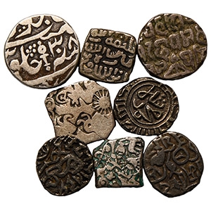 World Coins - India - Mixed AR Group [8]