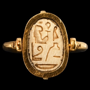 Egyptian Steatite Scarab in Gold Swivel Ring