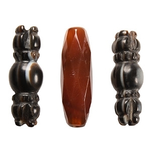 Carved Vajra Style Agate Amuletic Bead Group