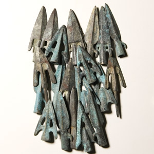 Mixed Bronze Style Arrowhead Group