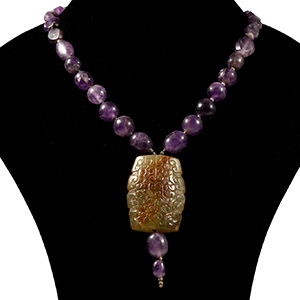 Chinese Amethyst Bead Necklace with Jadeite Pendant